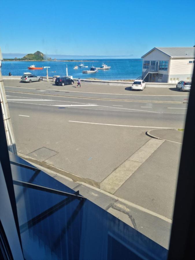 Modern & Cosy Studio Unit On Island Bay Beachfront Wellington Exterior photo